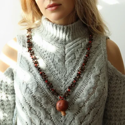 aromatic clove necklace handmade in Kurdistan