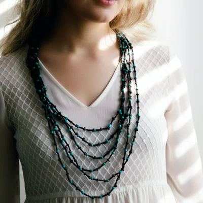aromatic clove strand necklace handmade in Kurdistan